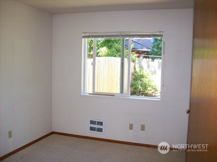 518 & 520 18th Avenue Property Photo 7