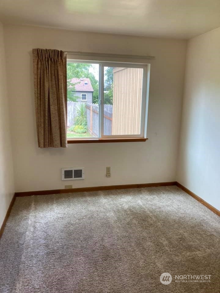 518 & 520 18th Avenue Property Photo 9