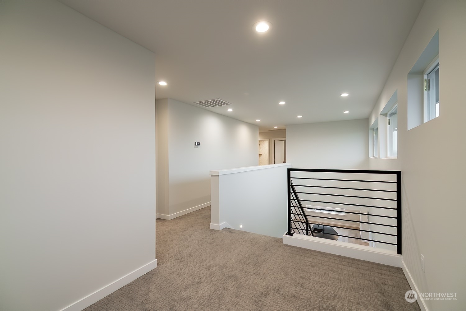 305 E Stanford Avenue Property Photo 17