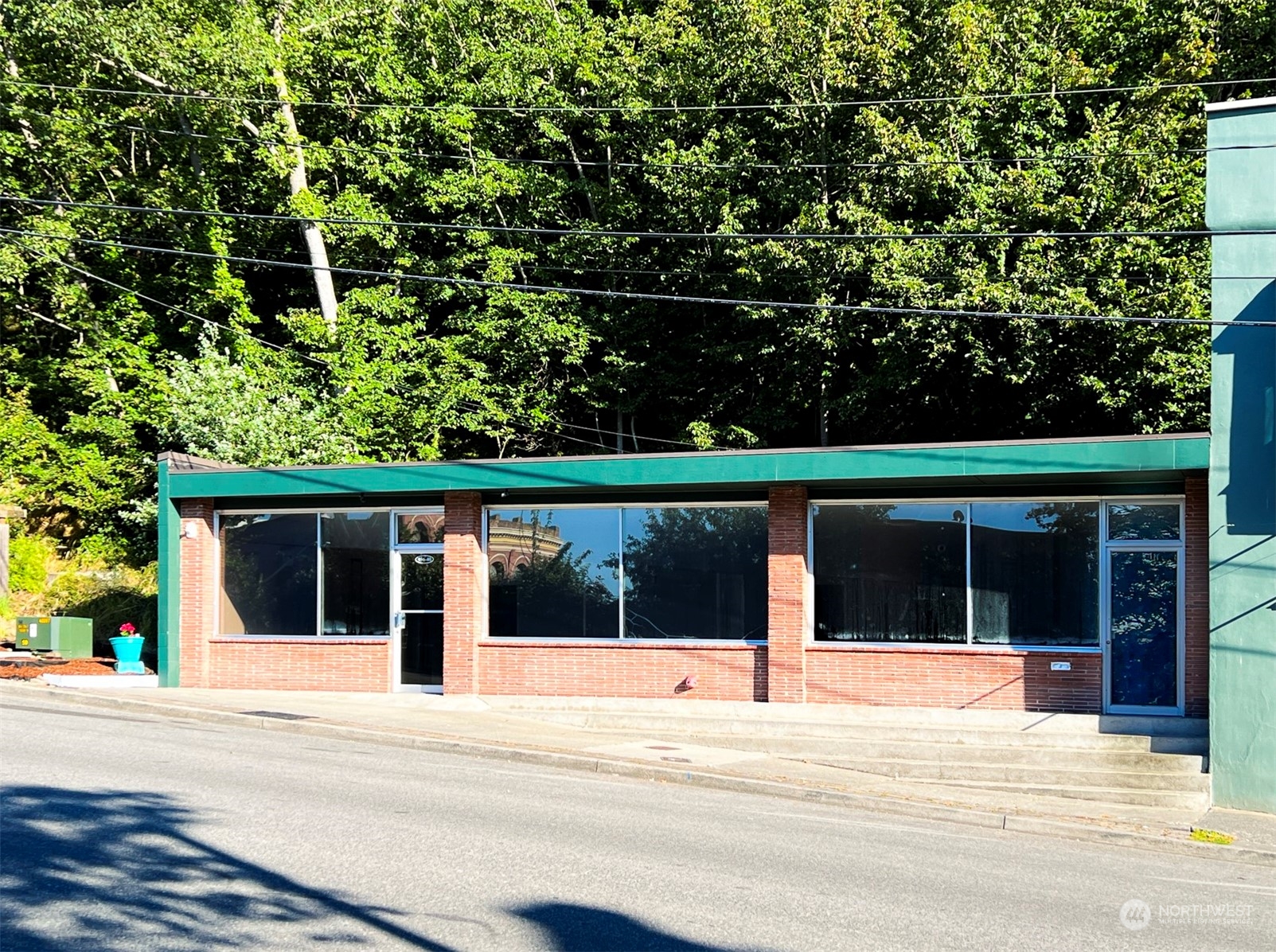 940 Washington Street Property Photo