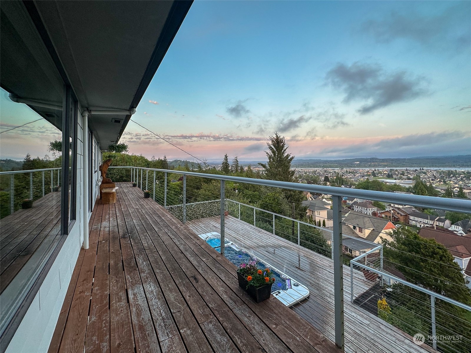 1911 Council Crest Drive Property Photo 6