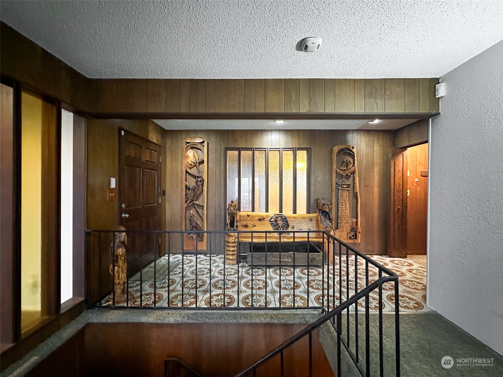 1911 Council Crest Drive Property Photo 11