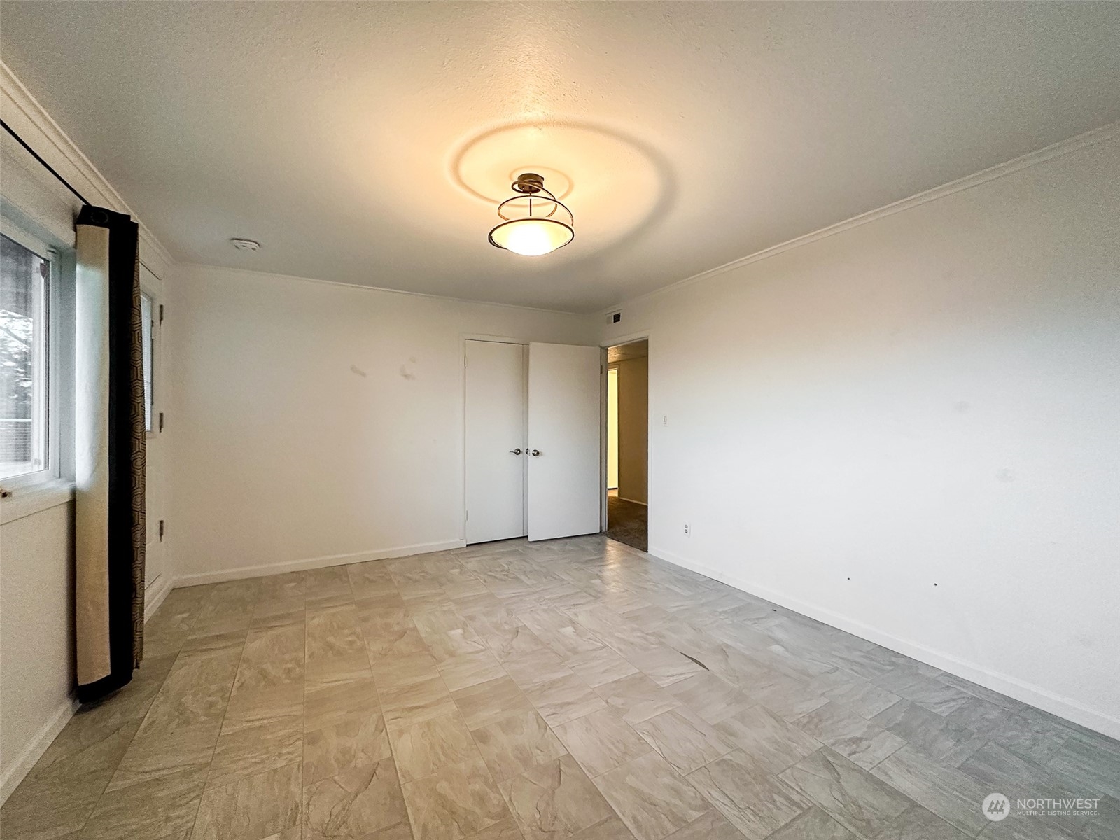 1911 Council Crest Drive Property Photo 33