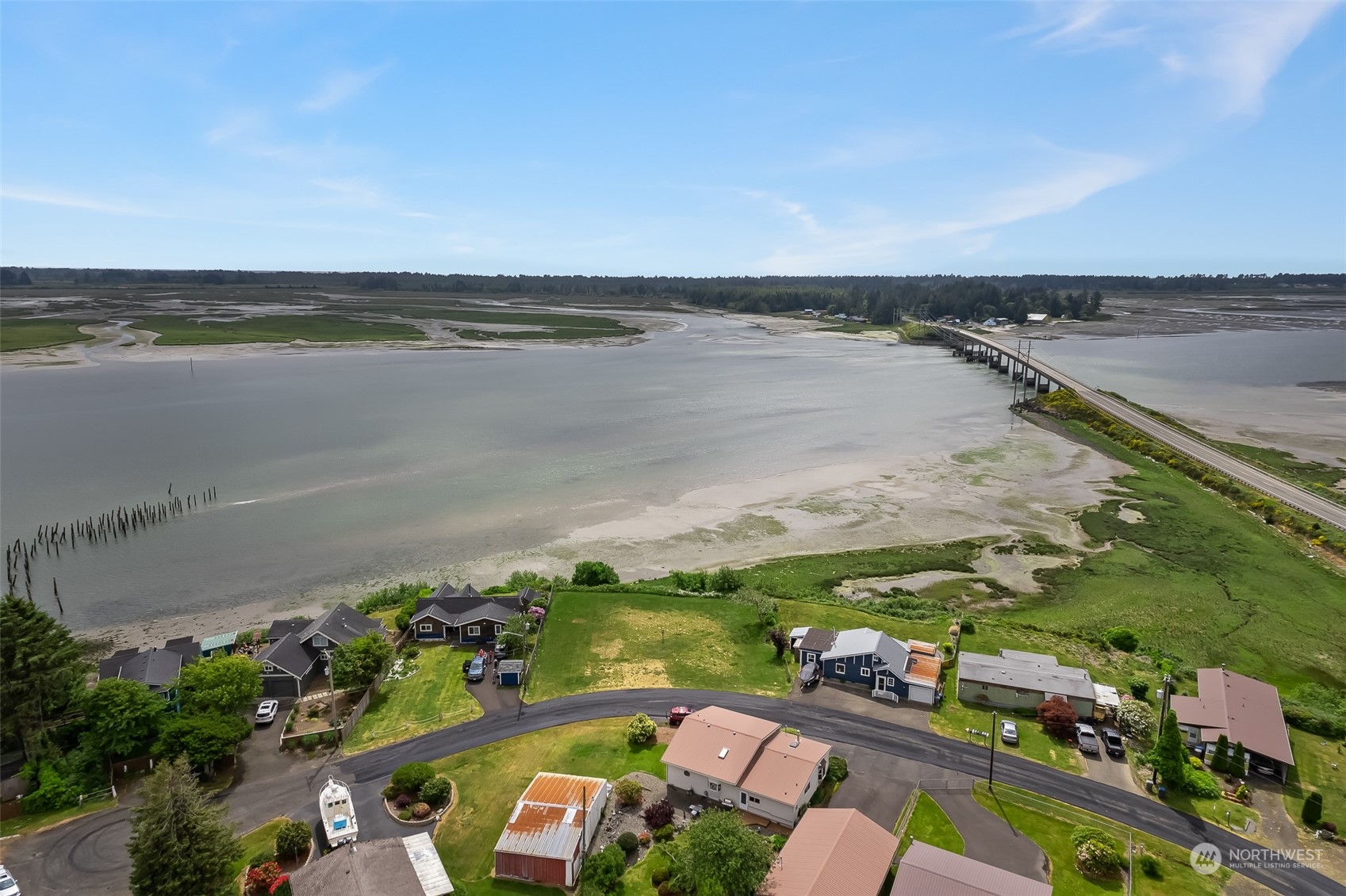 16 Whalebone Way Property Photo 3