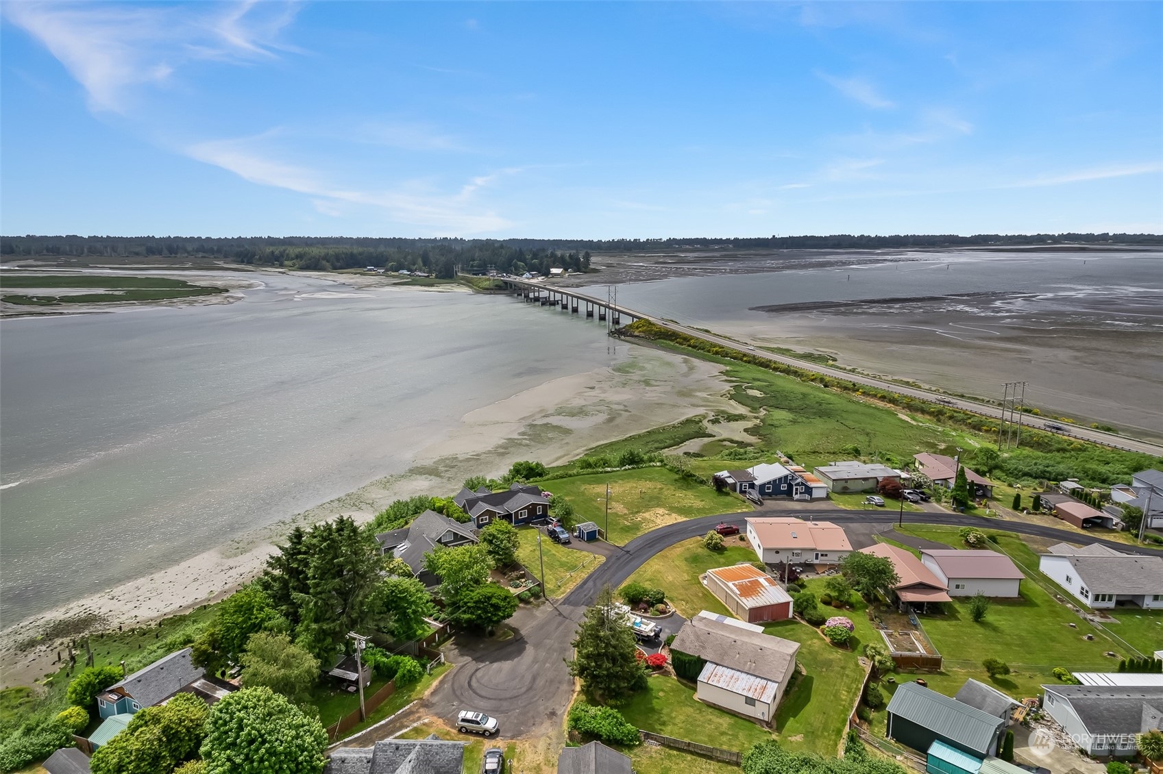 16 Whalebone Way Property Photo 4