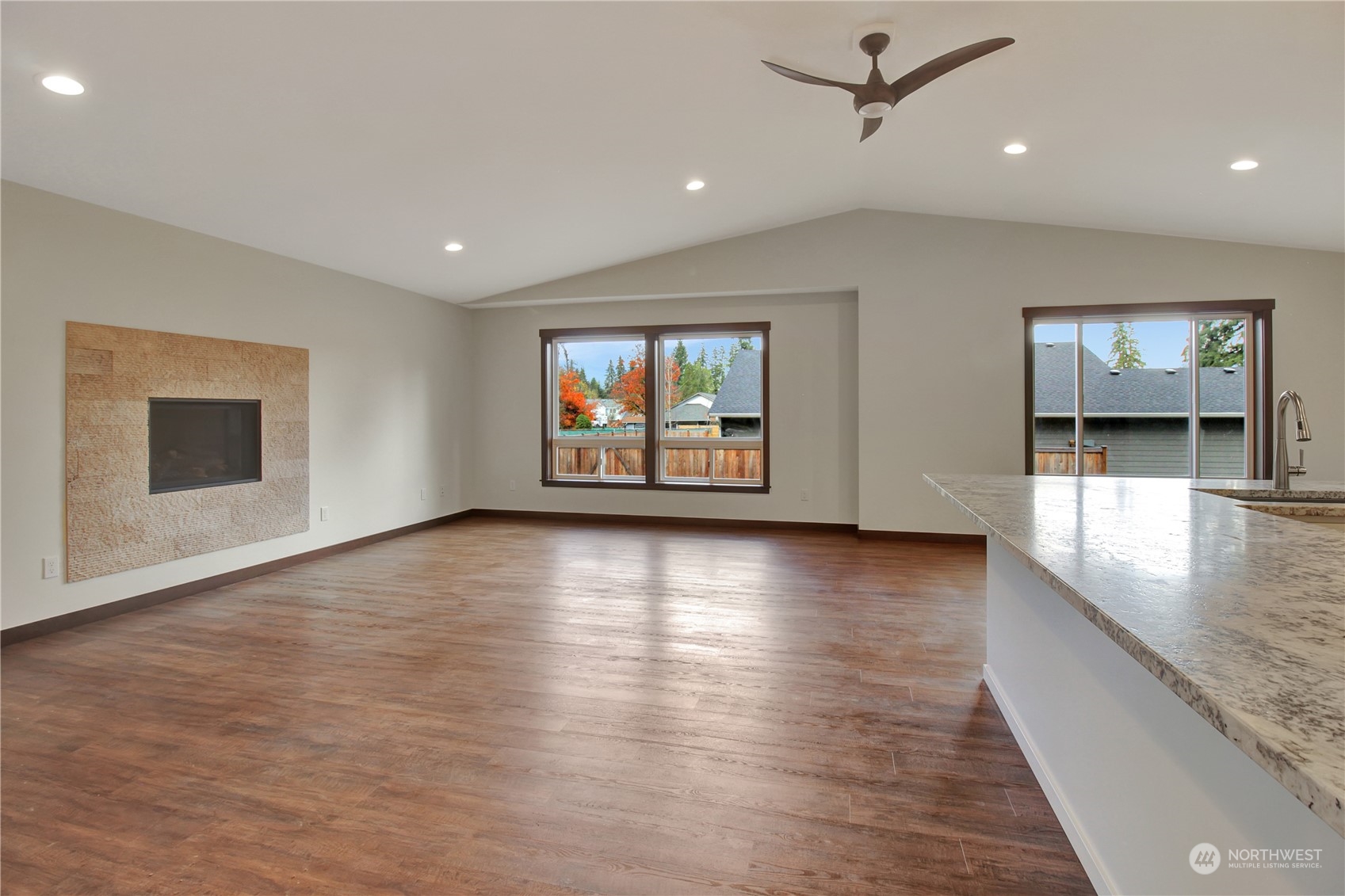 403 Commercial Avenue Property Photo 3