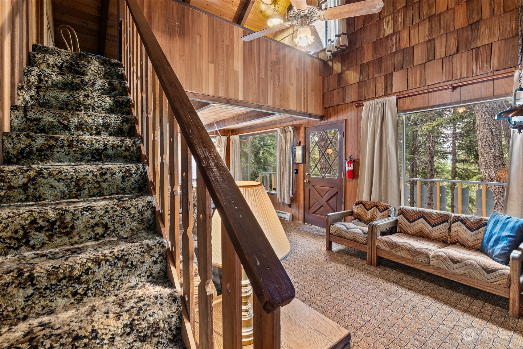 400 Highland Loop Property Photo 5
