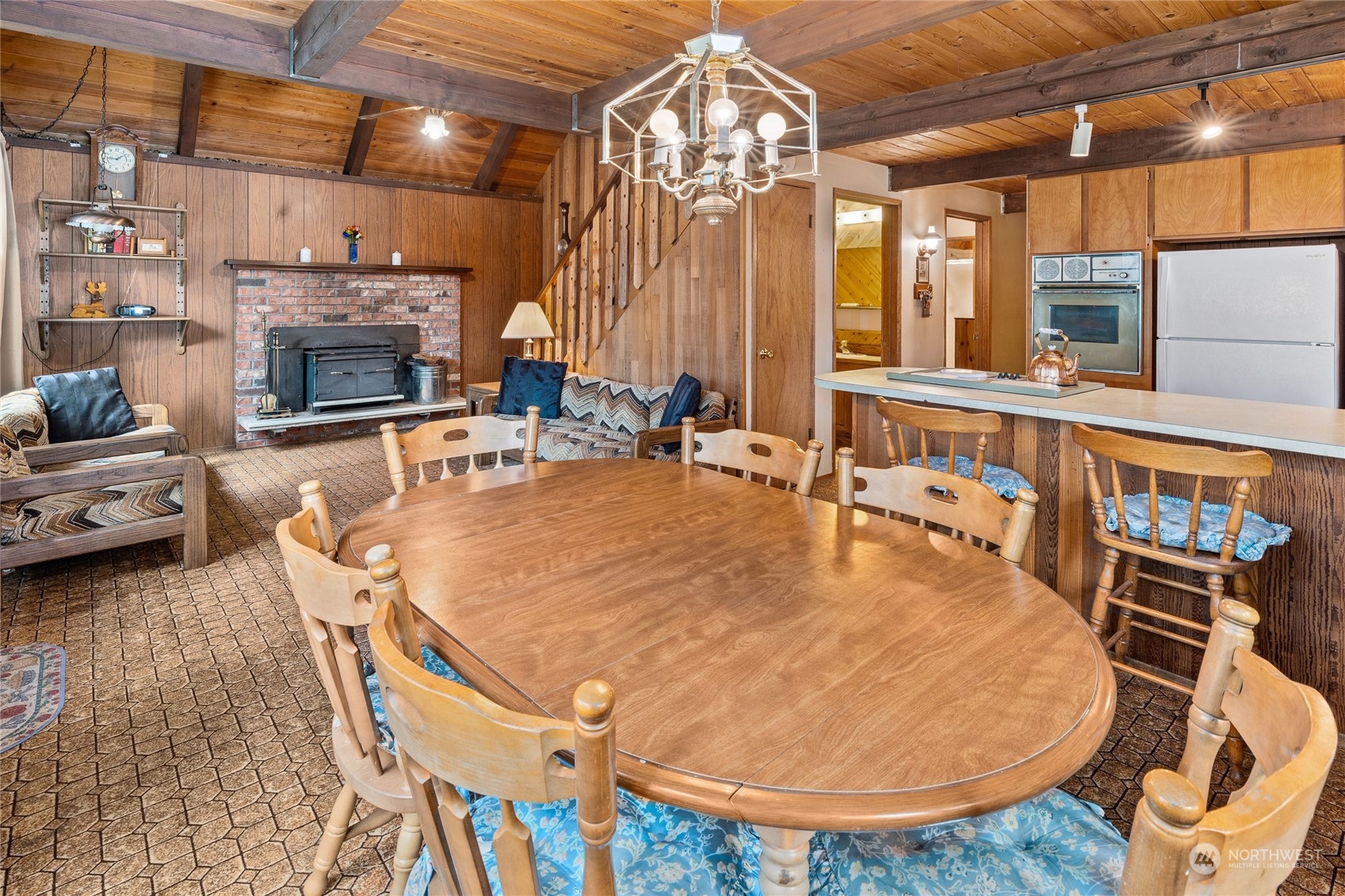 400 Highland Loop Property Photo 8
