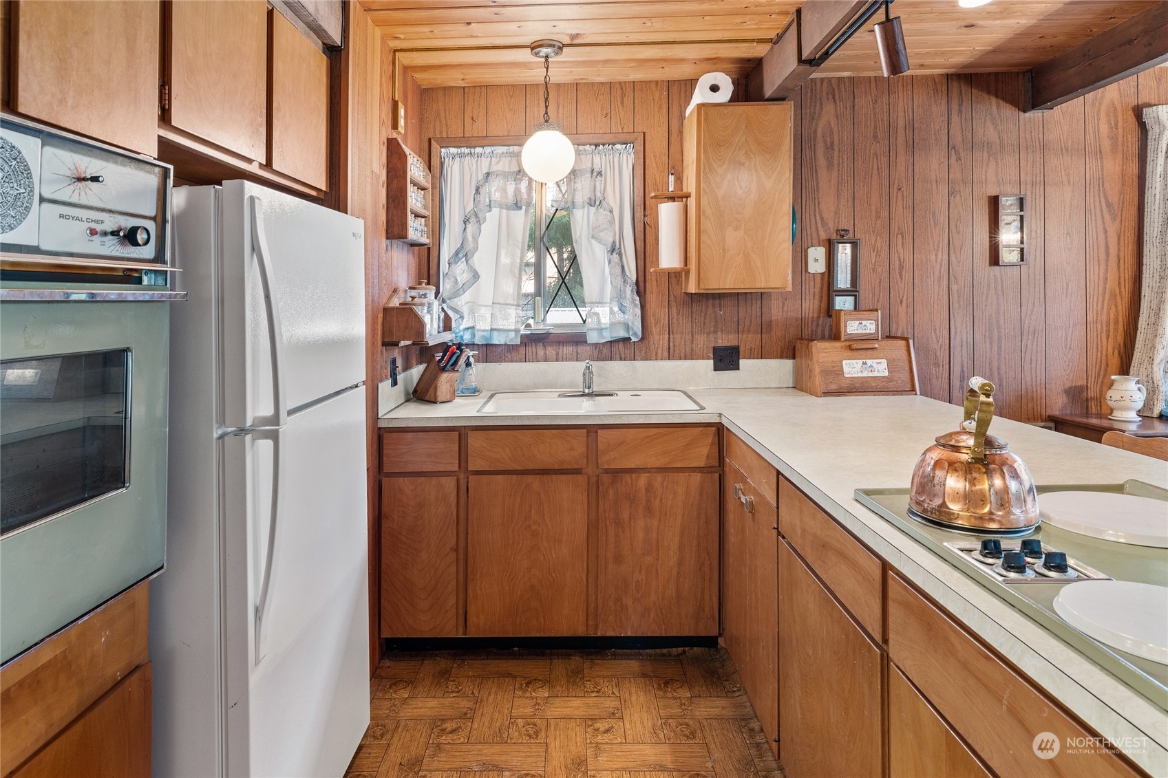 400 Highland Loop Property Photo 10