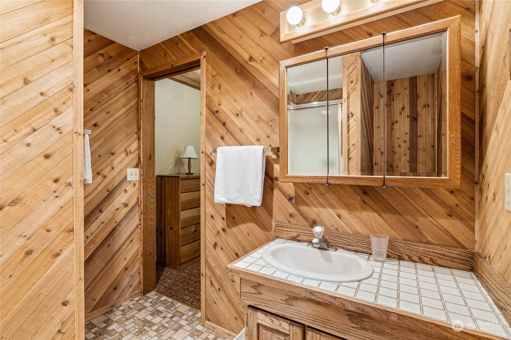 400 Highland Loop Property Photo 17