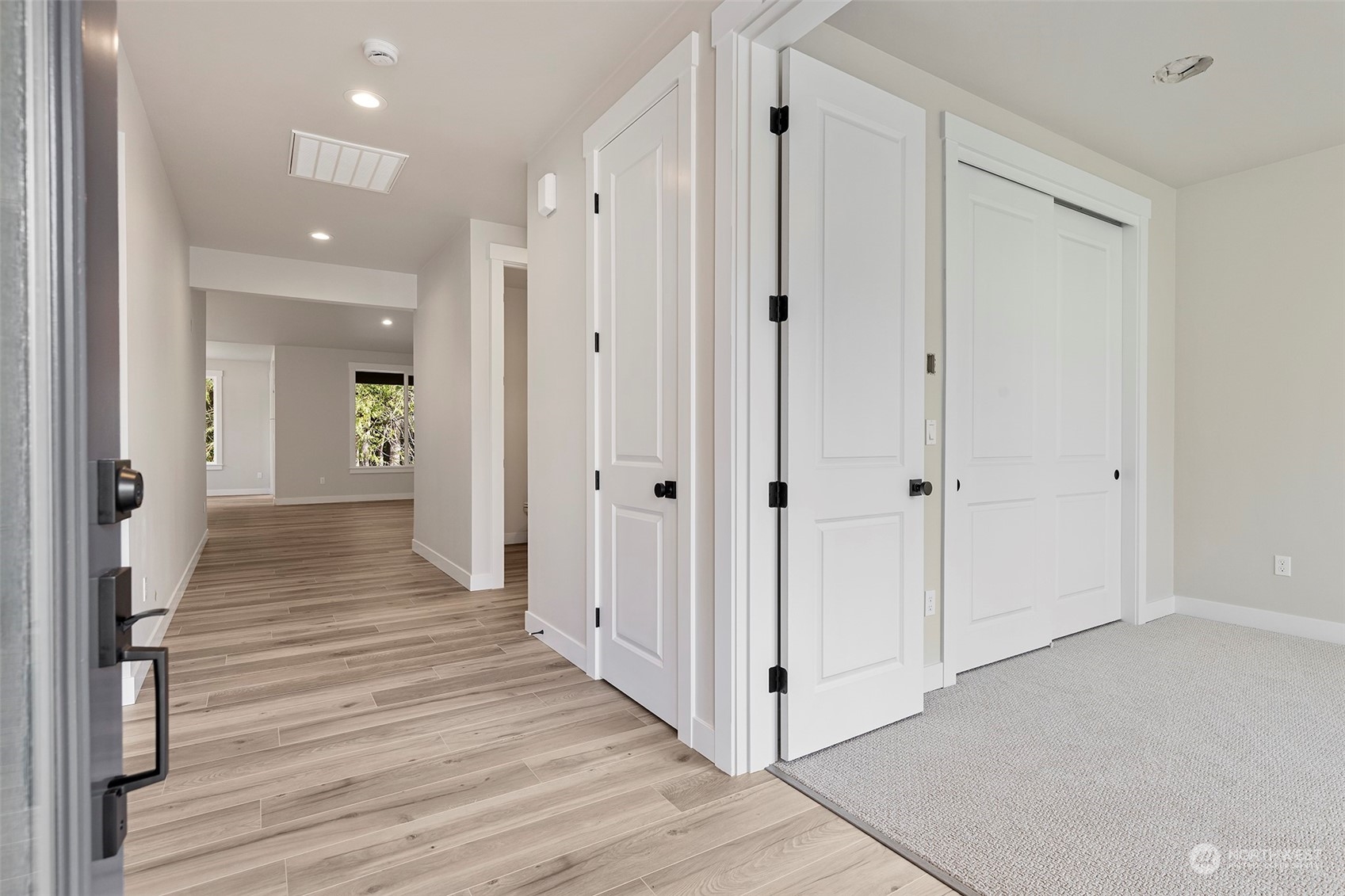 15301 106th Avenue Property Photo 4