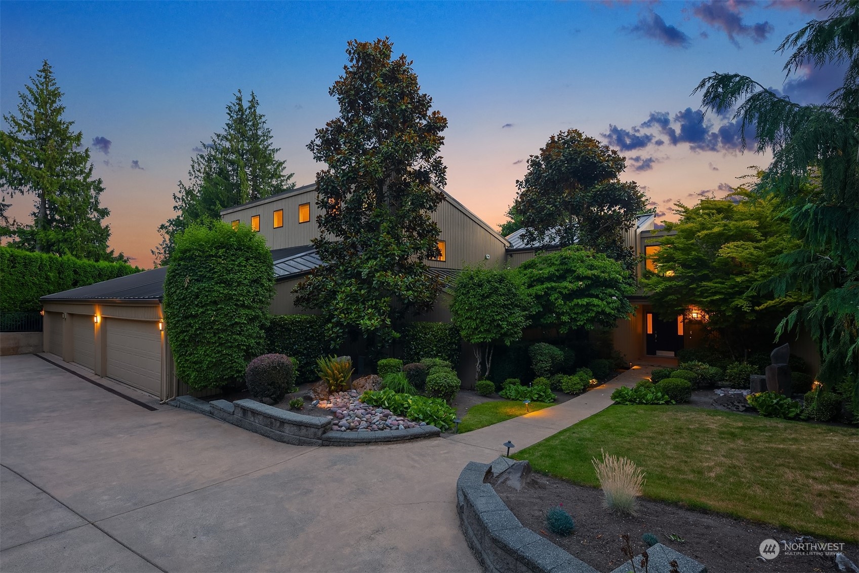 3525 E Lake Sammamish Shore Lane Property Photo 6