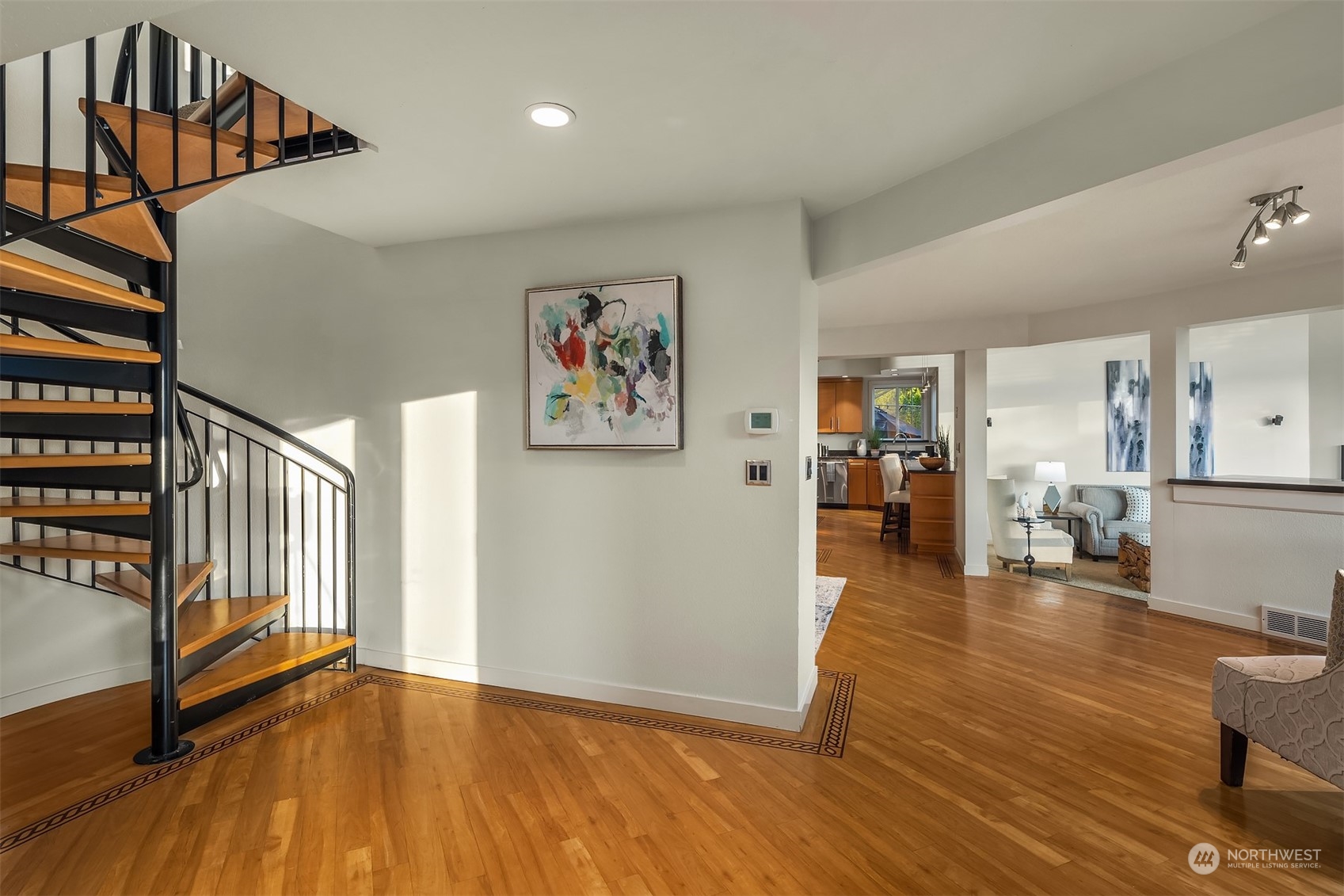 3525 E Lake Sammamish Shore Lane Property Photo 8