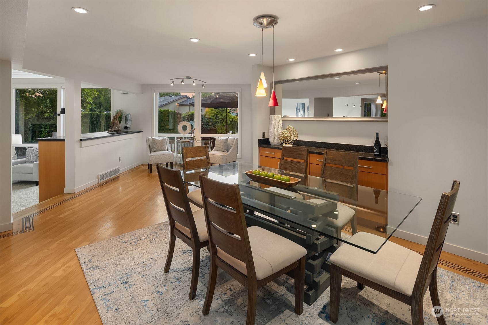 3525 E Lake Sammamish Shore Lane Property Photo 13