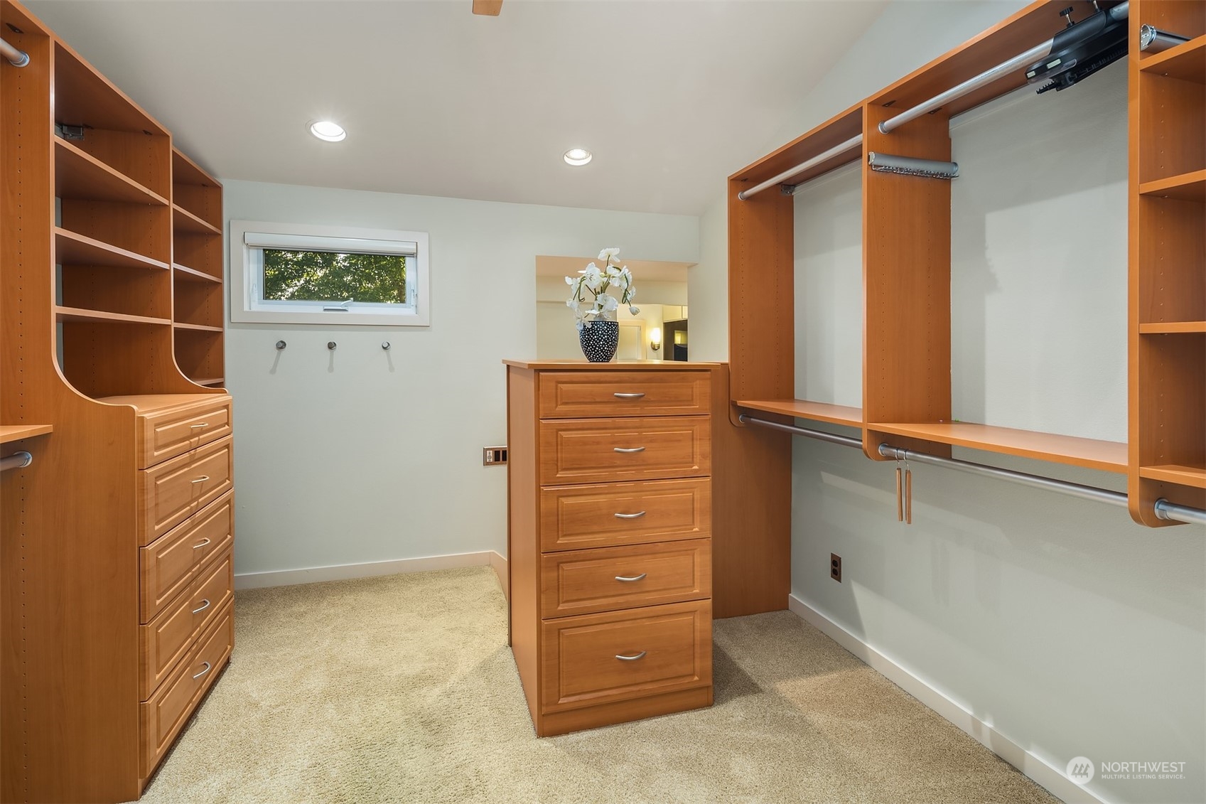 3525 E Lake Sammamish Shore Lane Property Photo 33