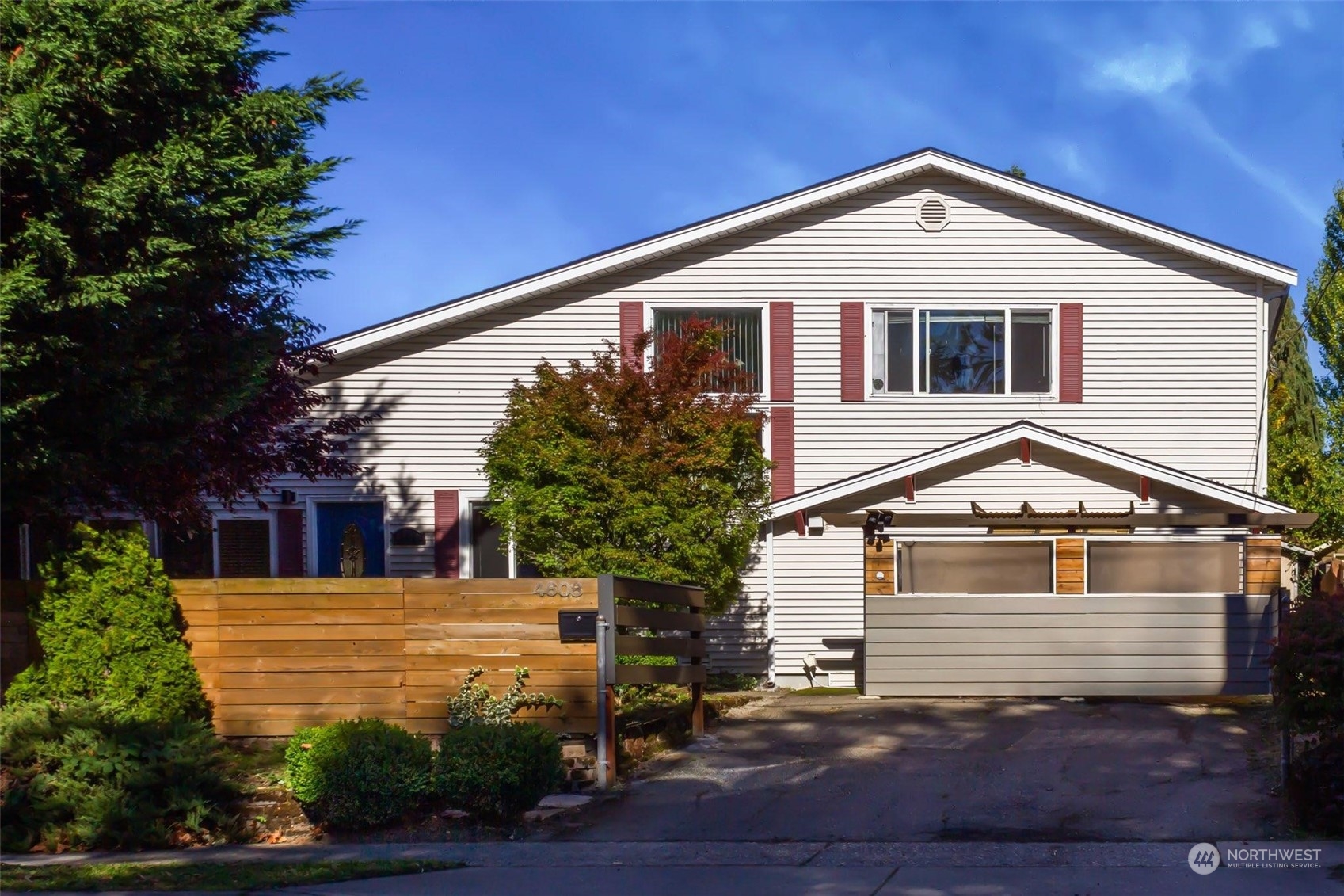 4608 S Cloverdale Street Property Photo