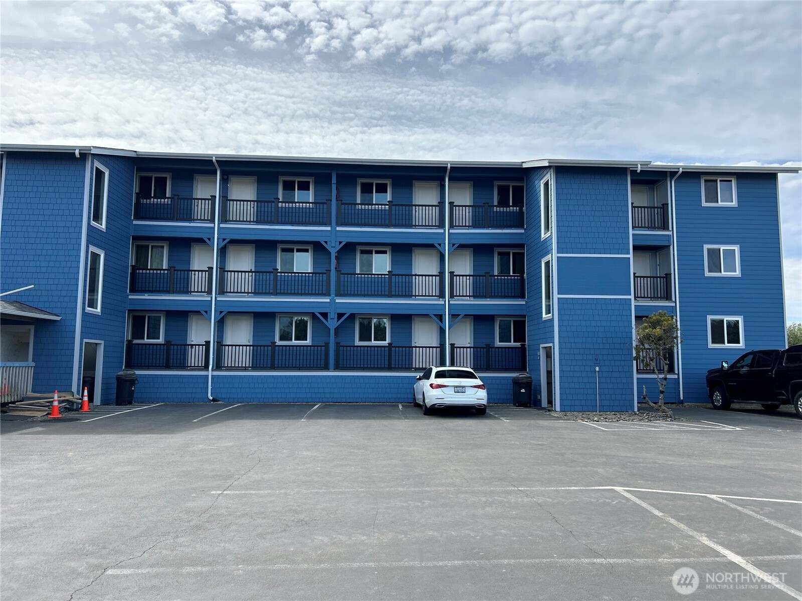 835 Ocean Shores Boulevard 208 Property Photo 1