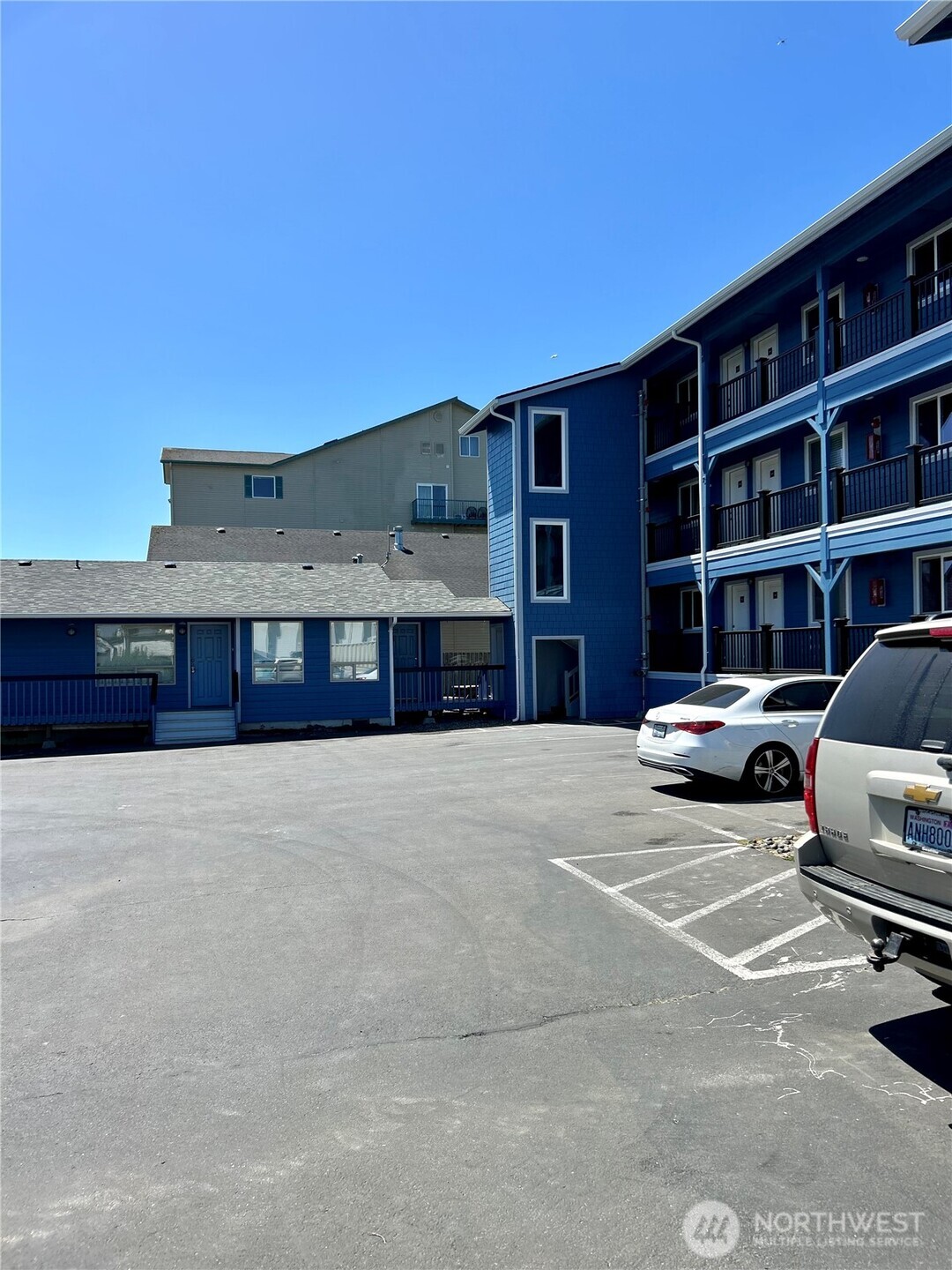 835 Ocean Shores Boulevard 208 Property Photo 18