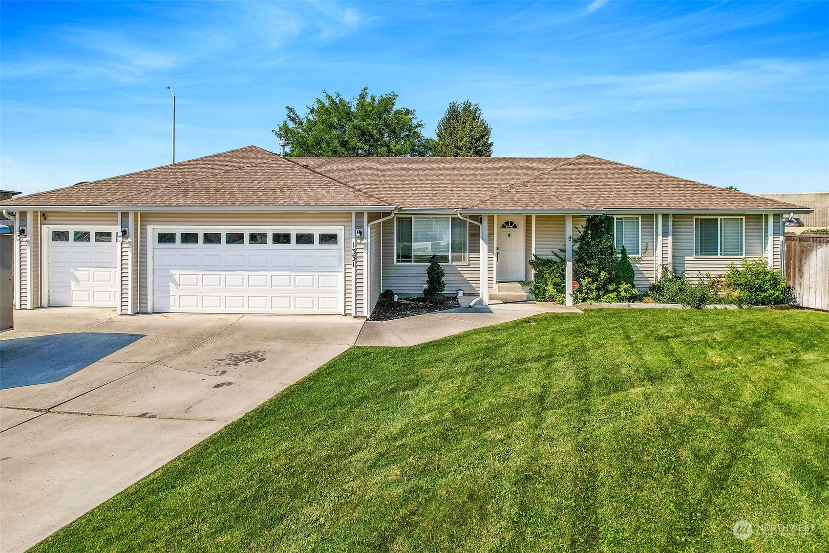 1331 E Yost Circle Property Photo