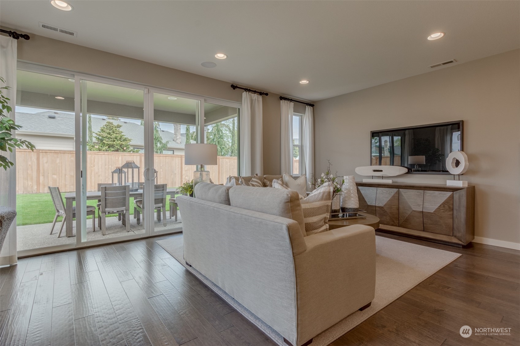 6418 Seaglass Avenue 115 Property Photo 10