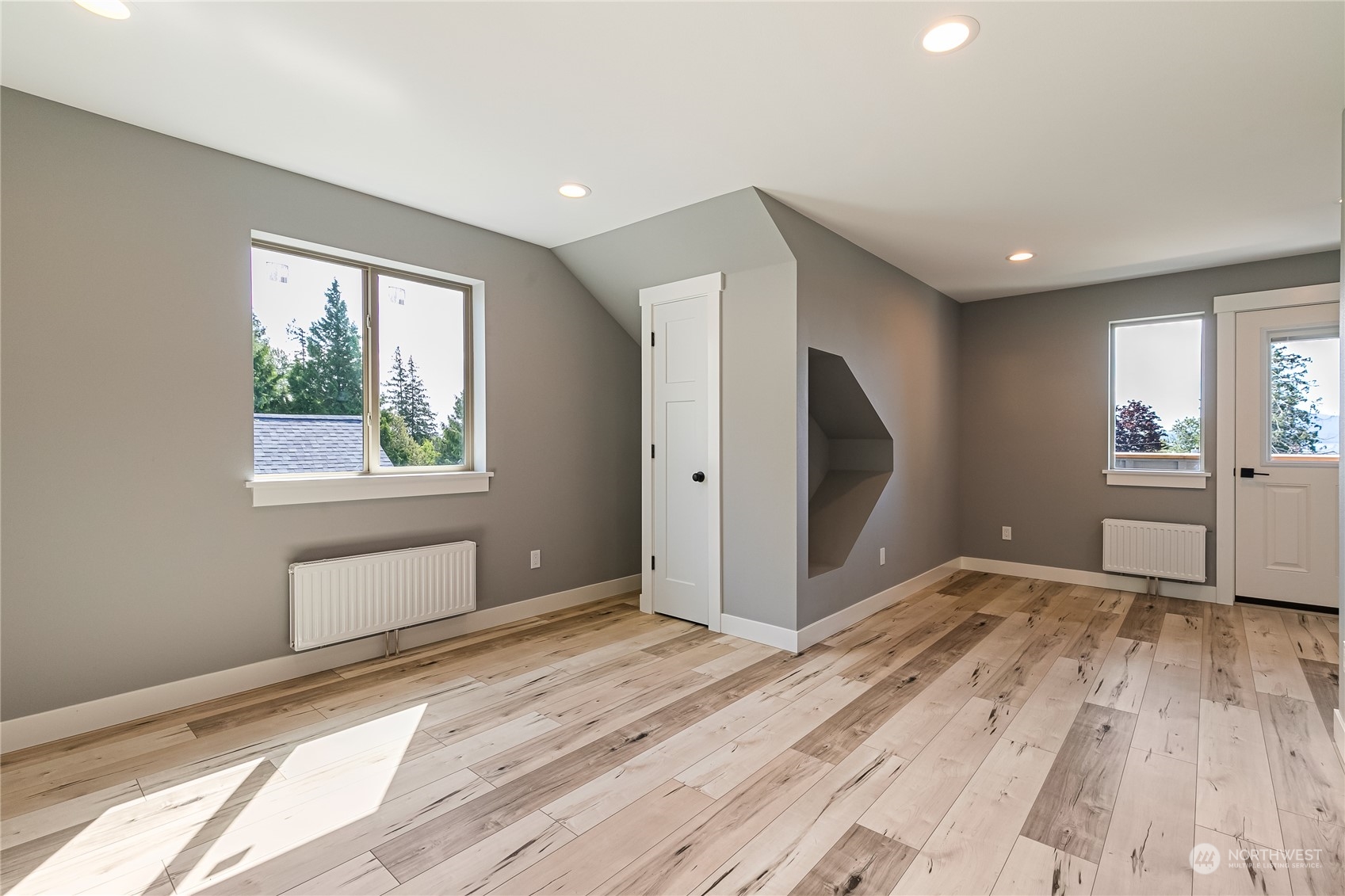 4460 Moresby Way Property Photo 25