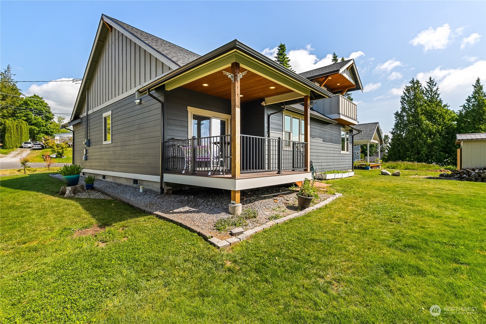 4460 Moresby Way Property Photo 33