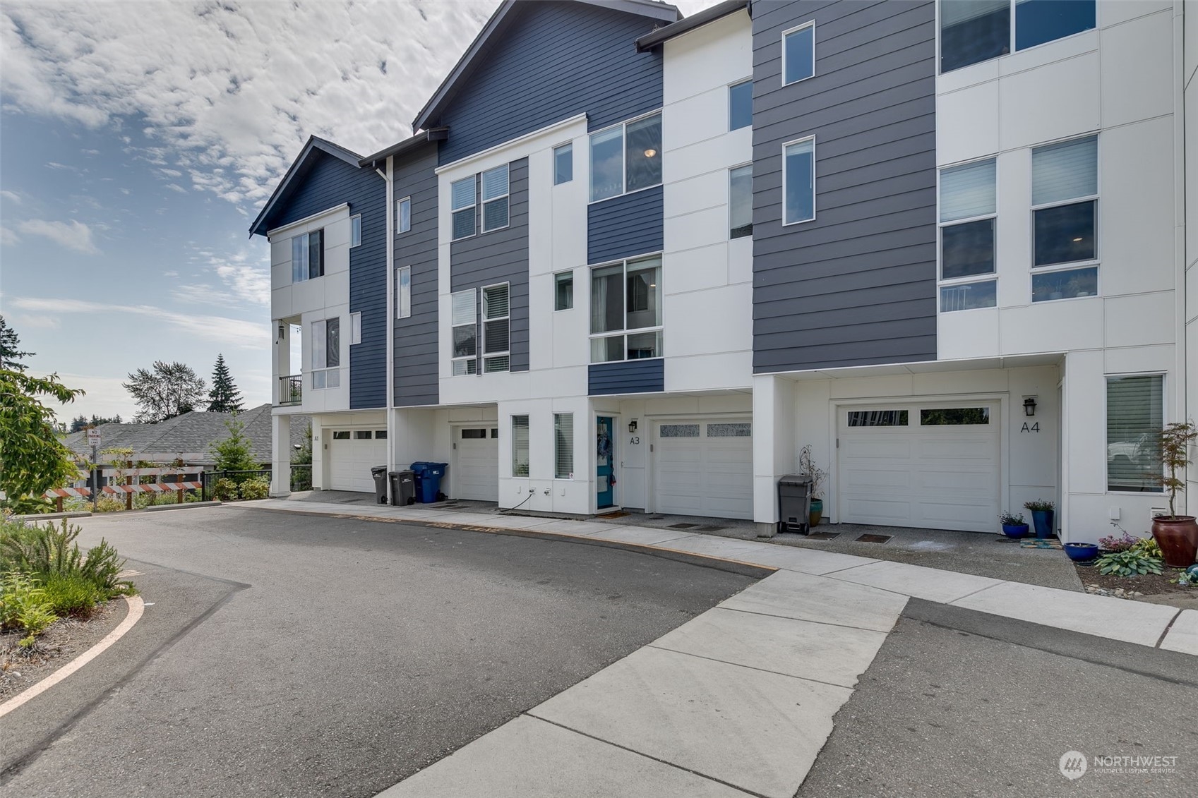 14715 Admiralty Way A3 Property Photo 2
