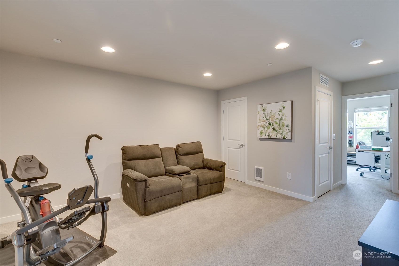 14715 Admiralty Way A3 Property Photo 16