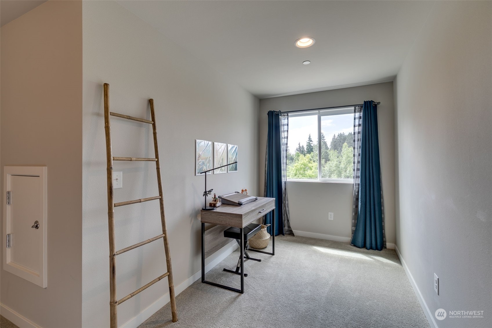 14715 Admiralty Way A3 Property Photo 23