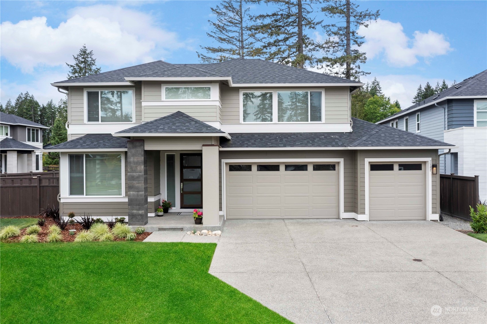 2502 Vardon Circle Property Photo 1