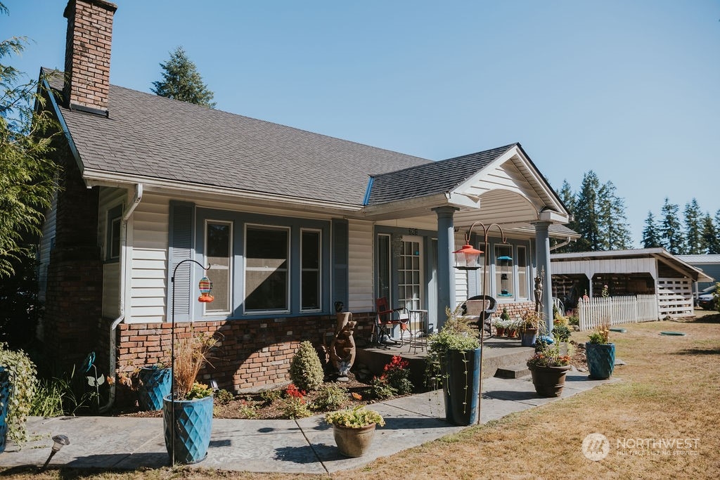 261 Sherwood Avenue Property Photo