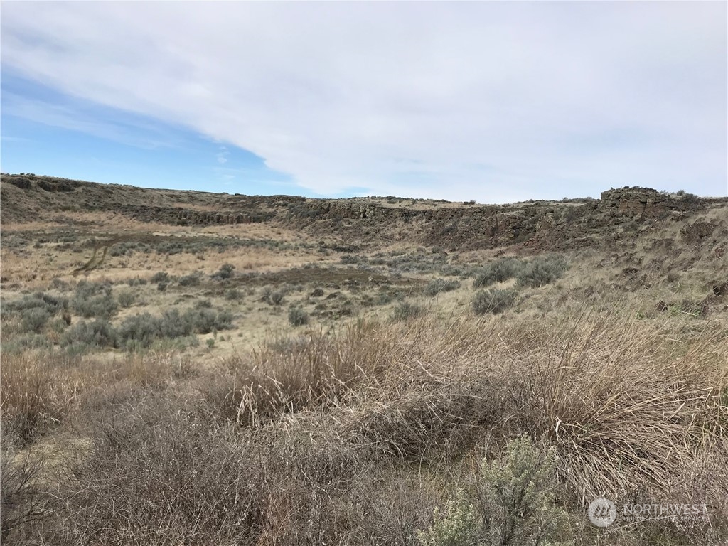 32761 Ne K Road Property Photo 7