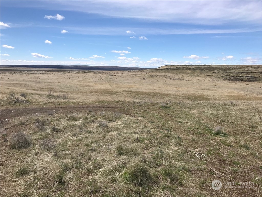 32761 Ne K Road Property Photo 12