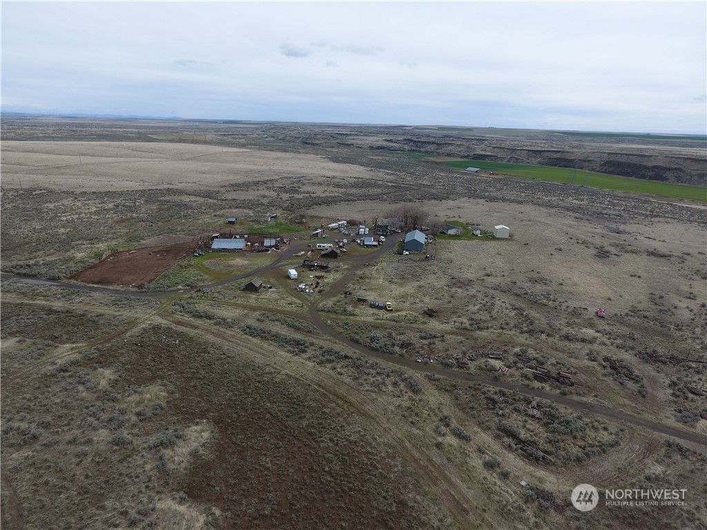 32761 Ne K Road Property Photo 16