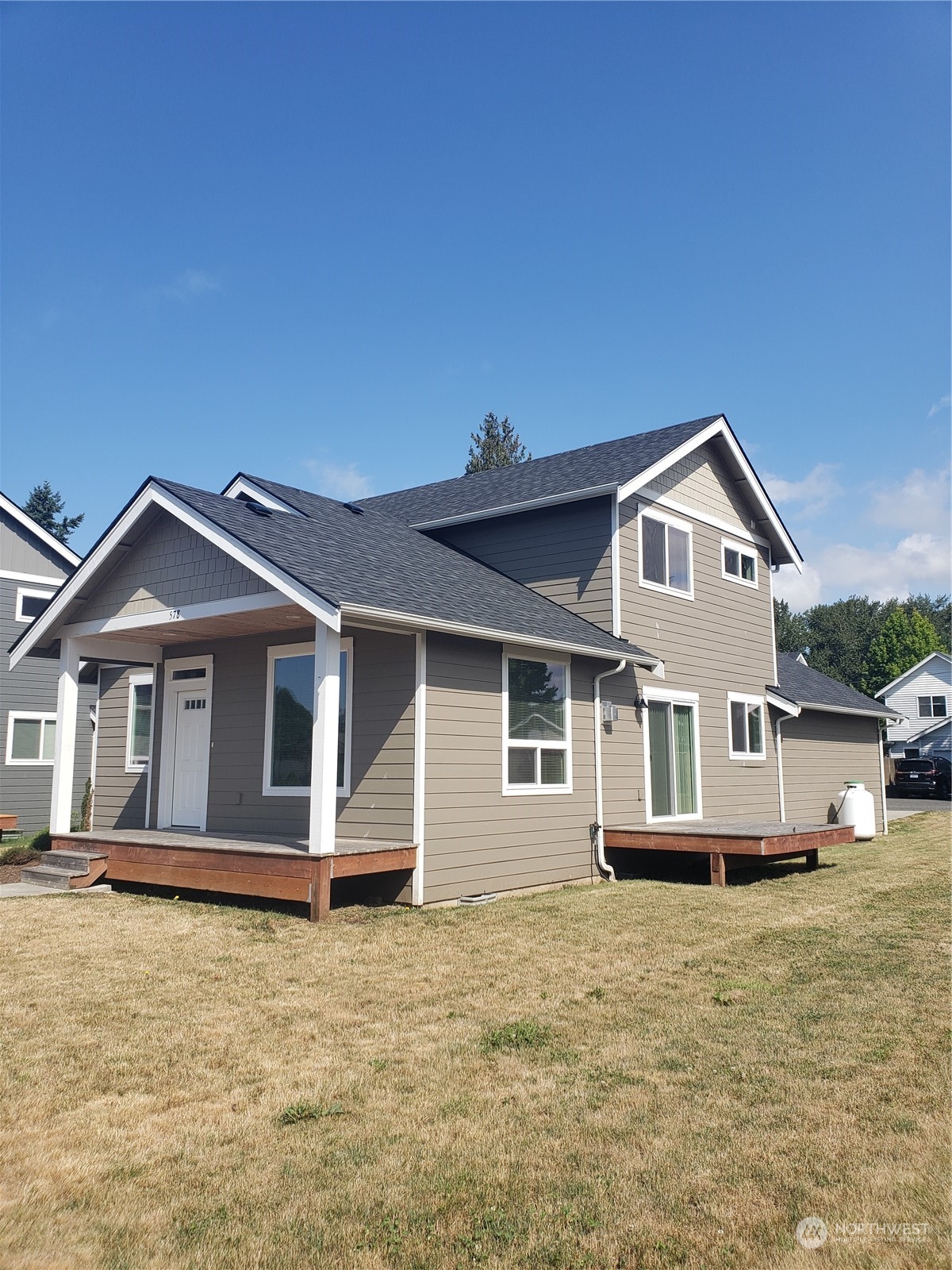 578 D Street Property Photo 4