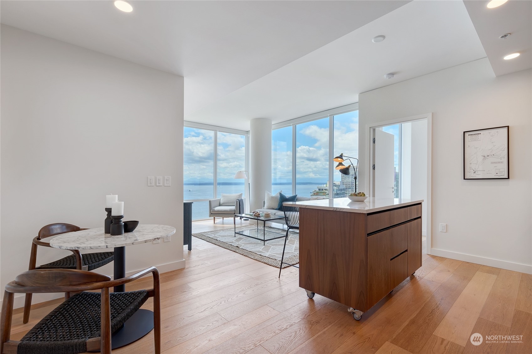 121 Stewart Street 2207 Property Photo 6