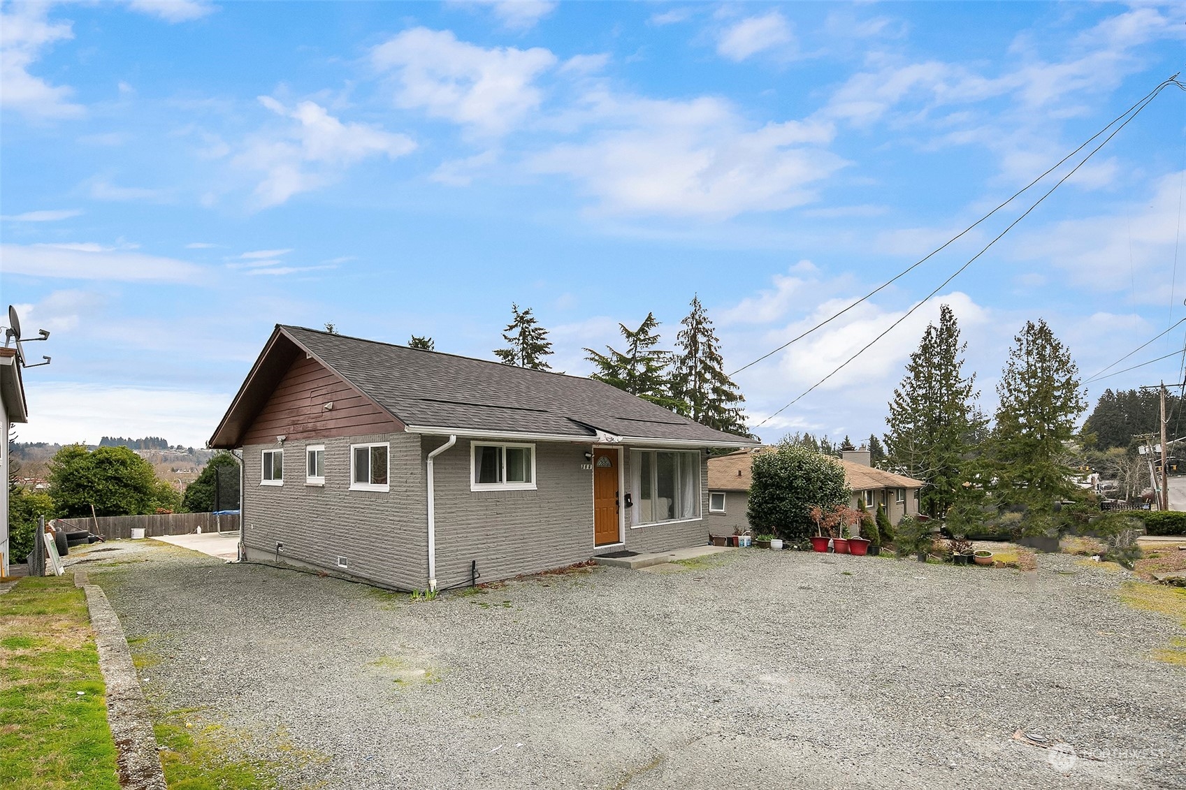 264 Taylor Avenue Property Photo 2