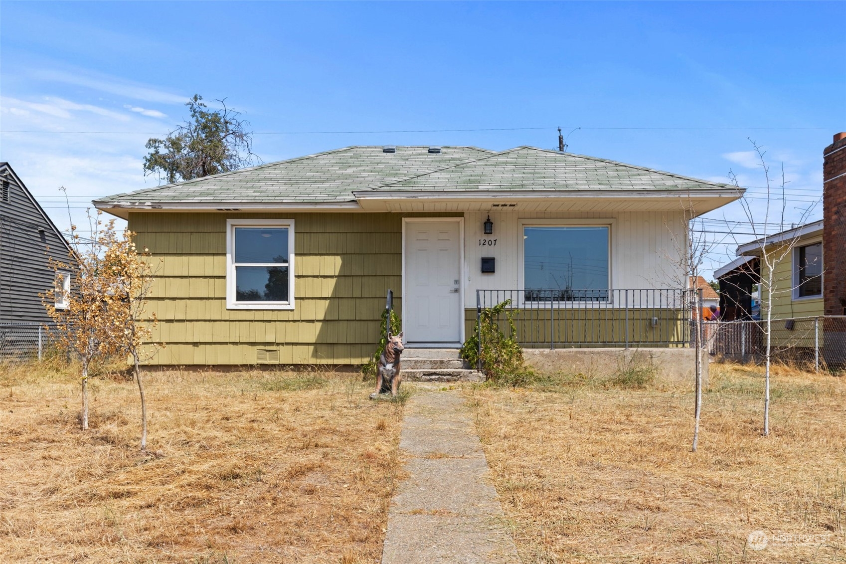 1207 E Garland Avenue Property Photo