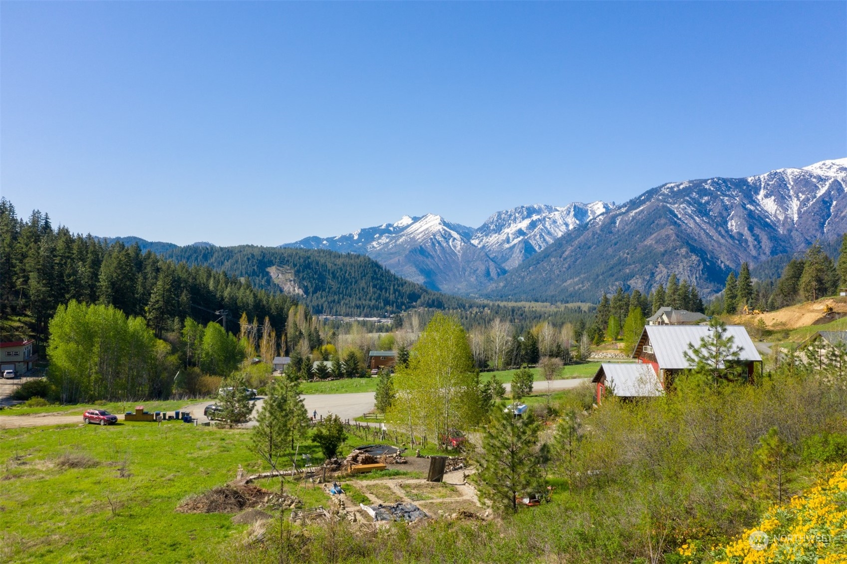 10690 Fox Road Property Photo 4