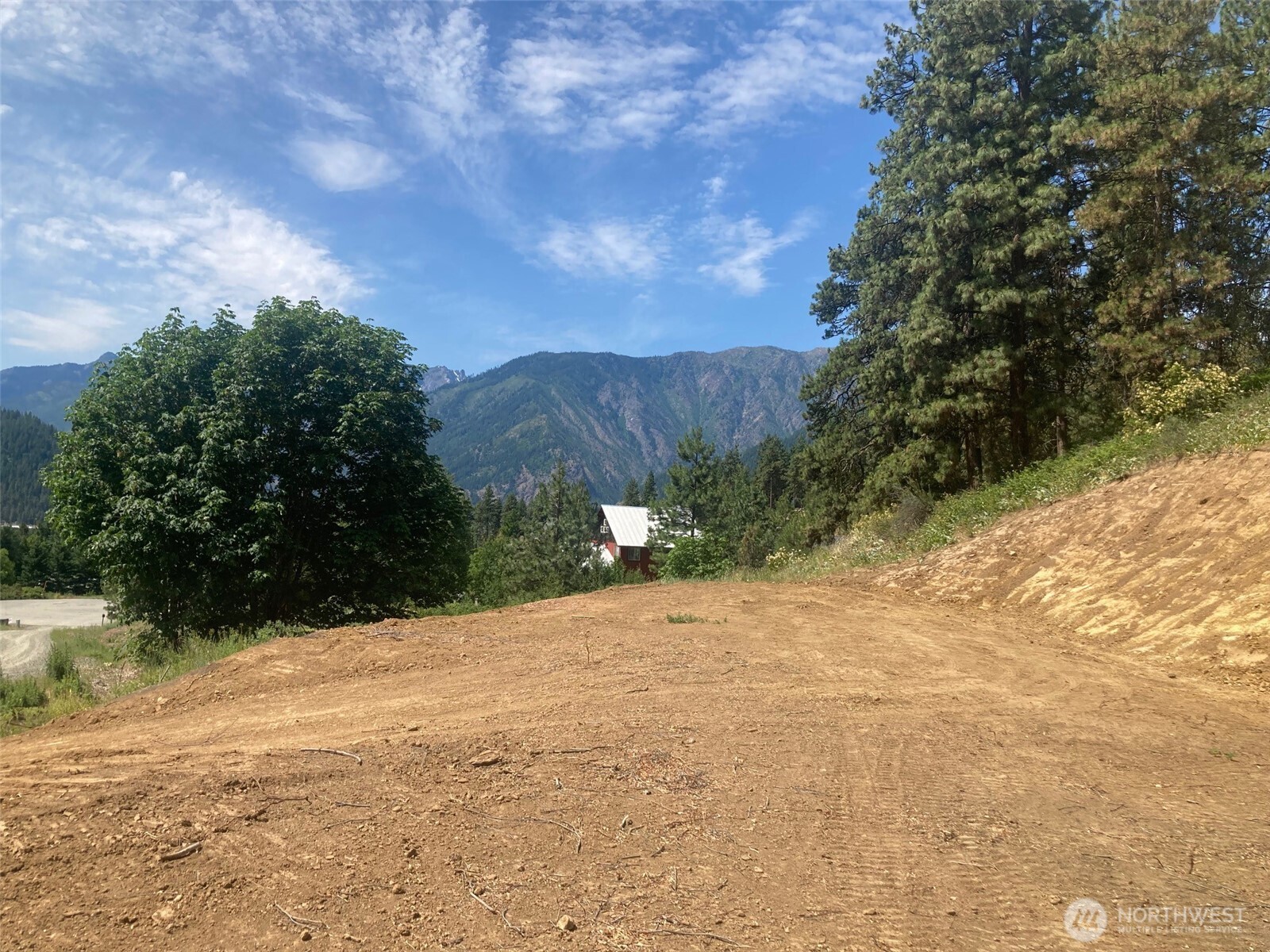 10690 Fox Road Property Photo 14