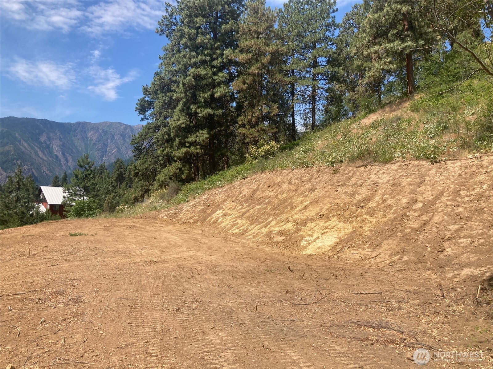 10690 Fox Road Property Photo 15