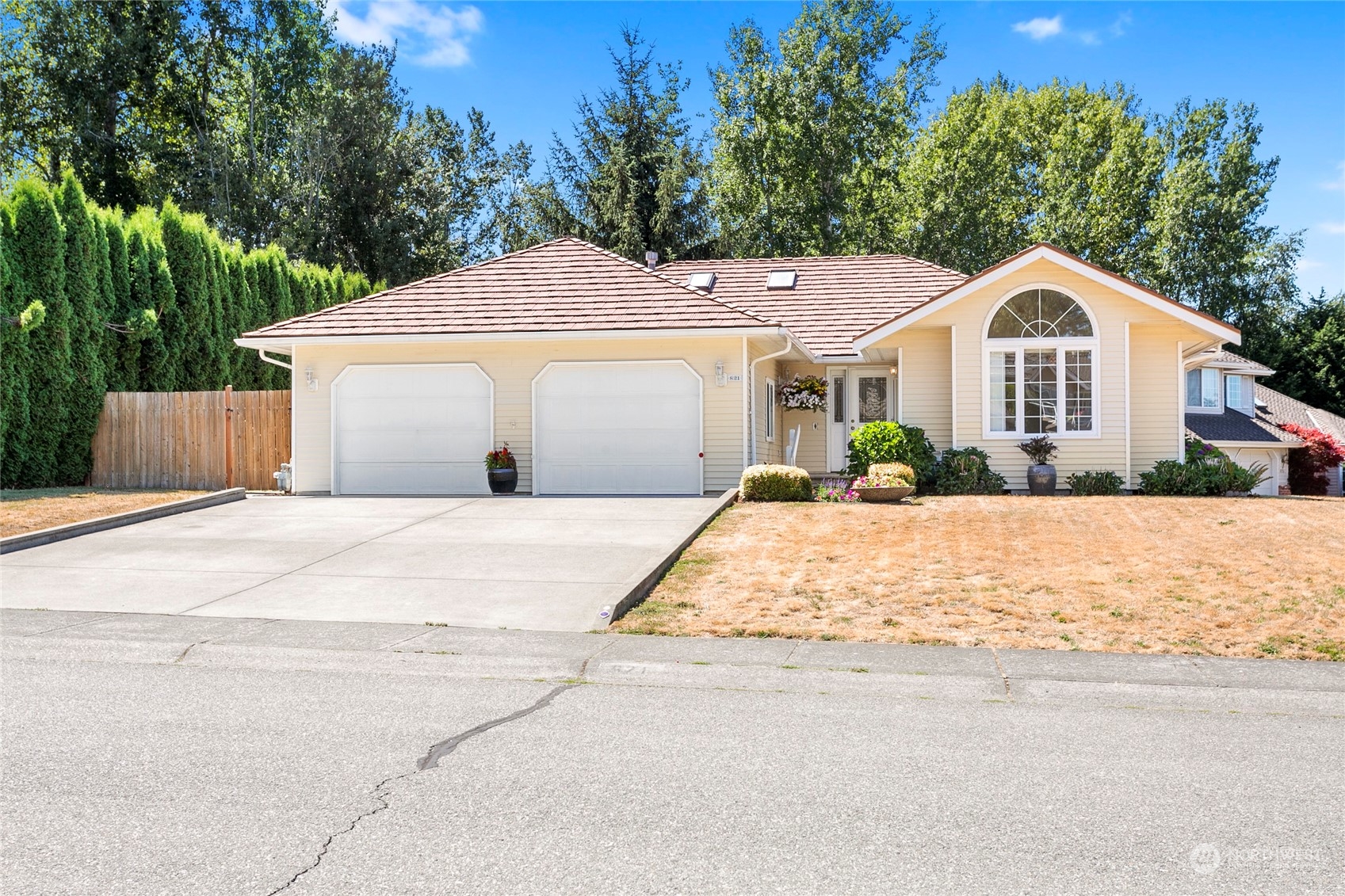 821 E Pacificview Drive Property Photo