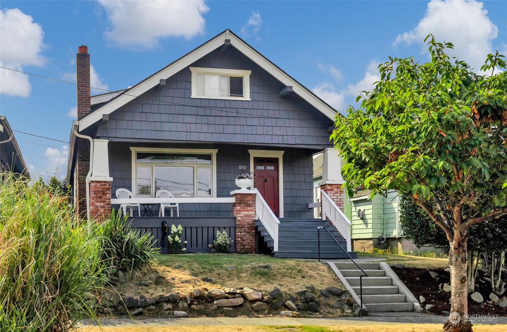 916 N Cedar Street Property Photo