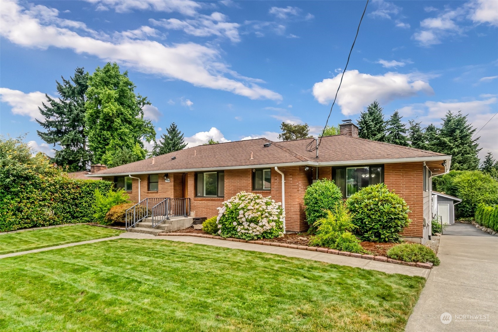 14054 6th Avenue Property Photo