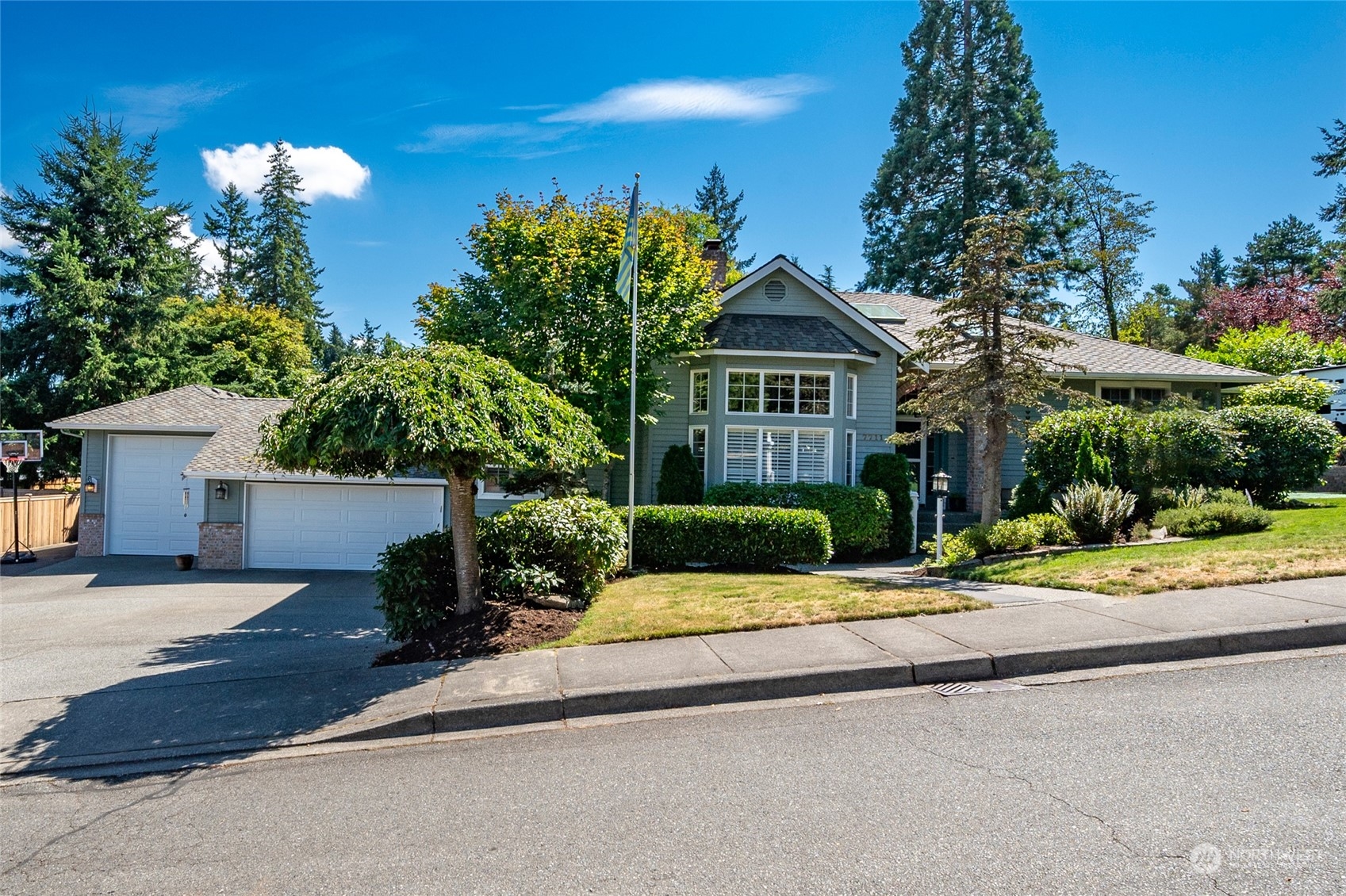 7711 233rd Place Property Photo