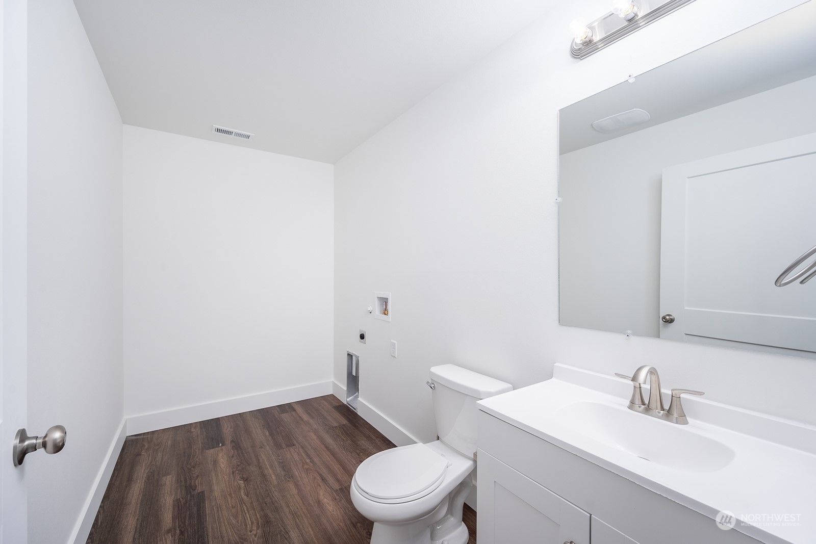 601 603 S Pine Avenue Property Photo 21