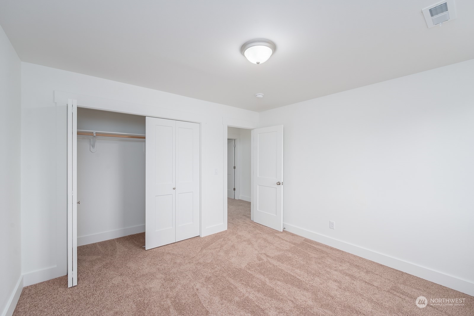 601 603 S Pine Avenue Property Photo 27