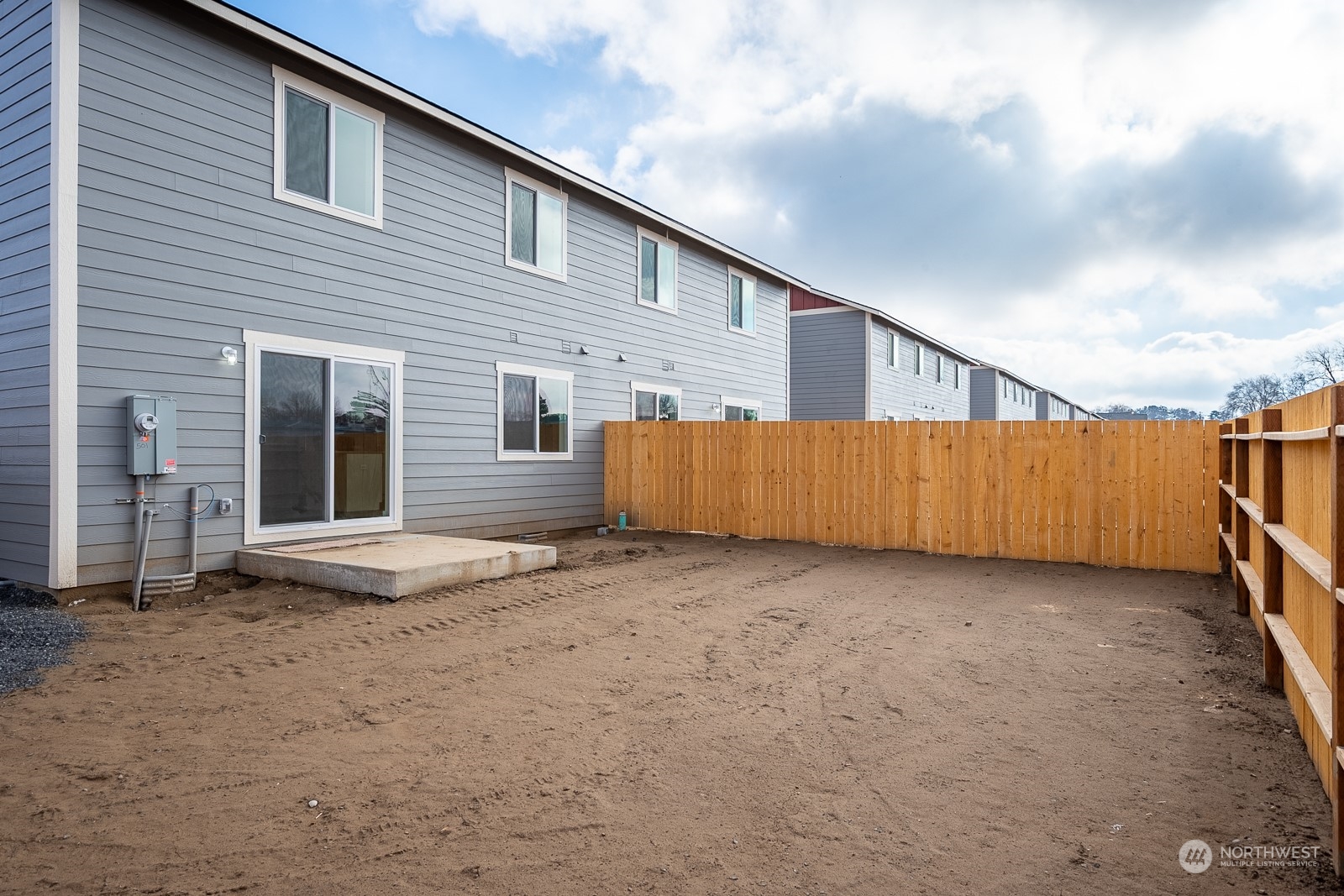509 511 S Pine Avenue Property Photo 12