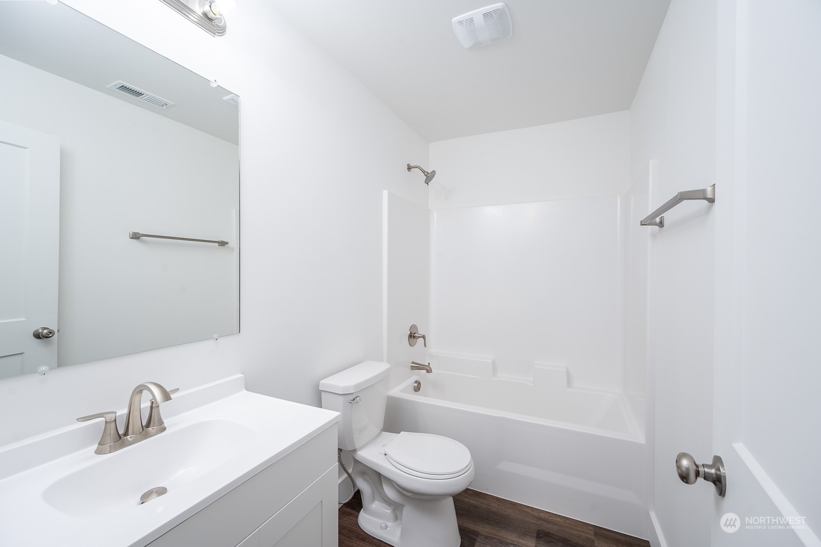 509 511 S Pine Avenue Property Photo 27