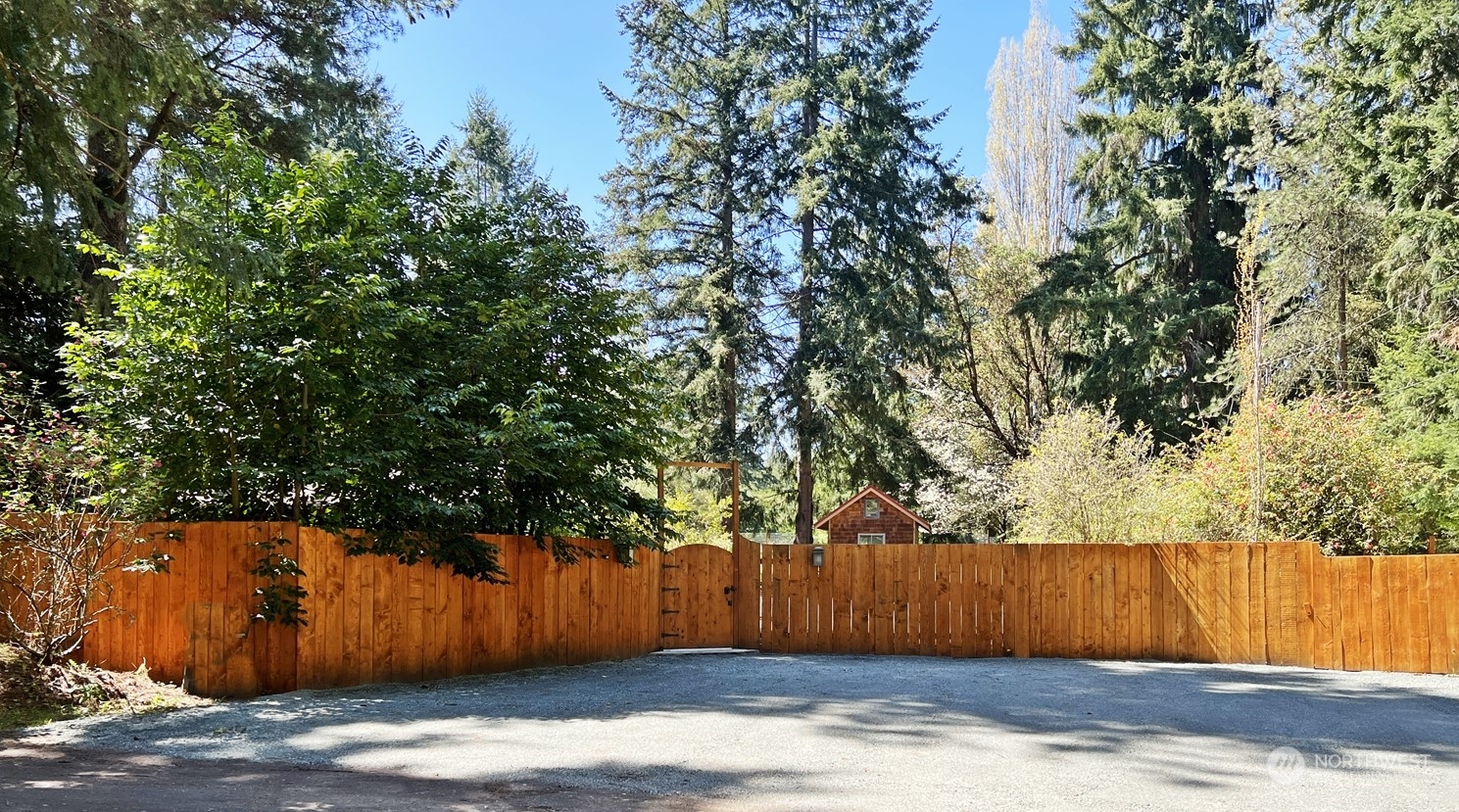 107 Brackenwood Avenue Property Photo 9